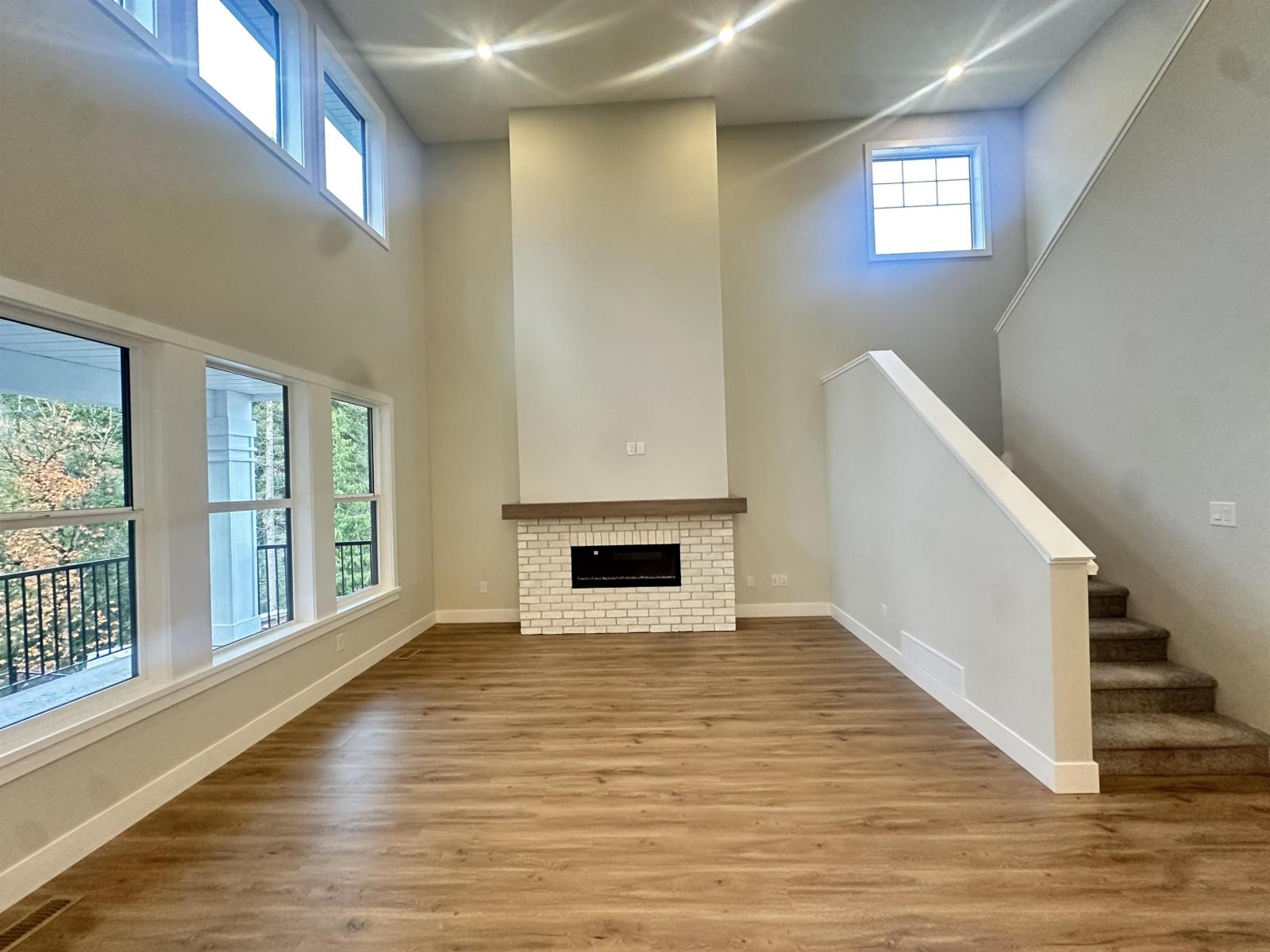 1973 SPARROW HAWK PLACE, Mt Woodside, Agassiz