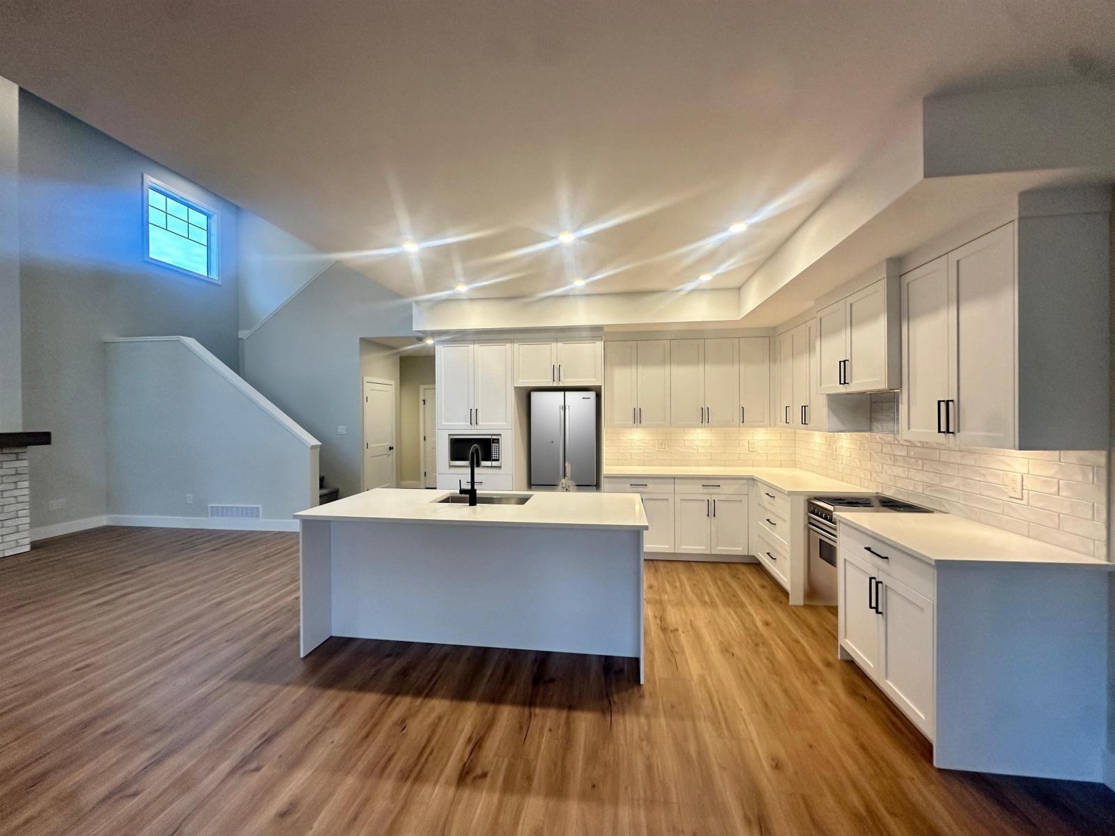 1973 SPARROW HAWK PLACE, Mt Woodside, Agassiz