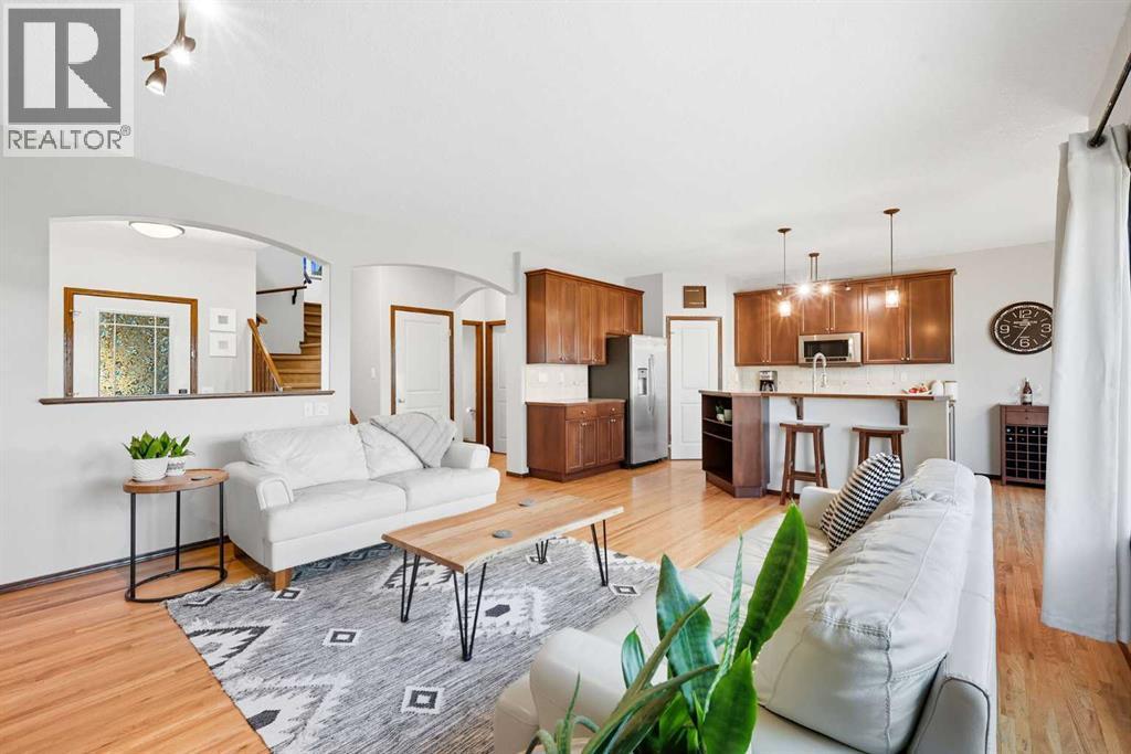 155 Sunset Close, Cochrane