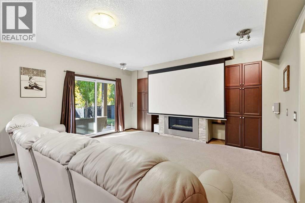 155 Sunset Close, Cochrane