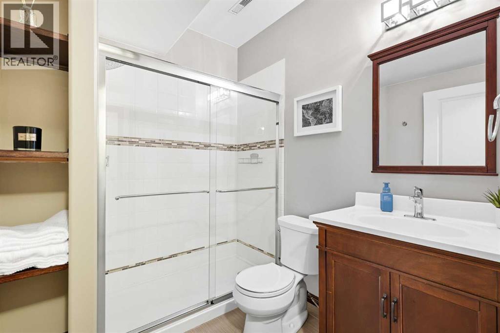 155 Sunset Close, Cochrane