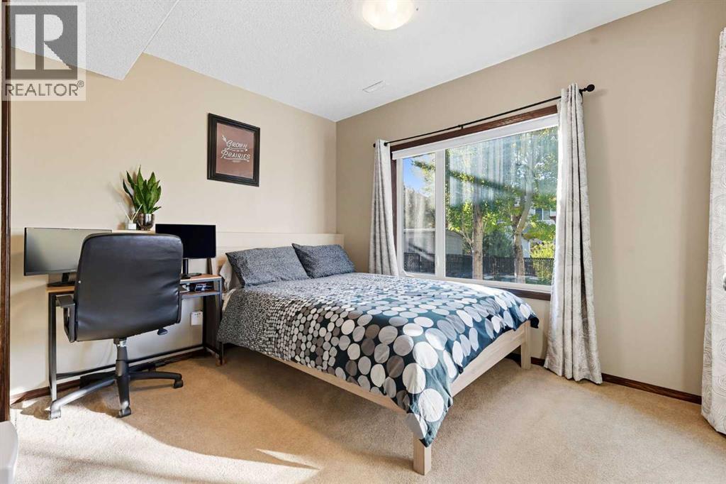 155 Sunset Close, Cochrane