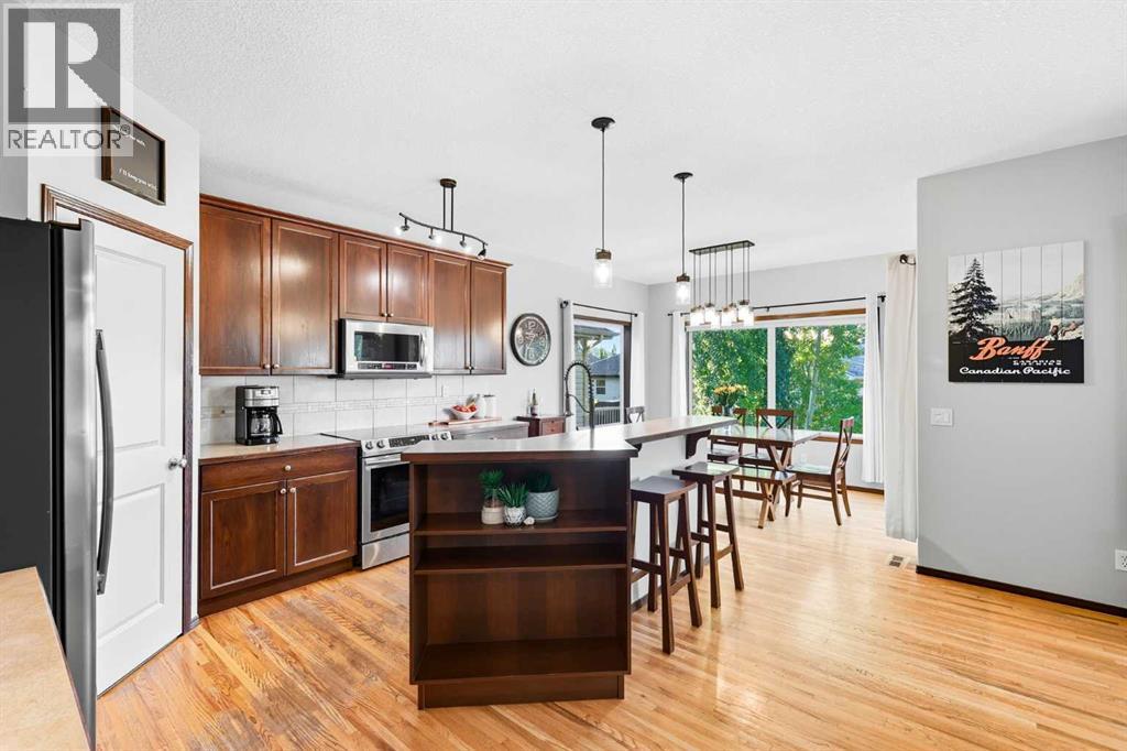 155 Sunset Close, Cochrane