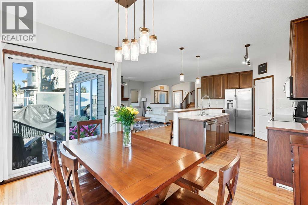 155 Sunset Close, Cochrane