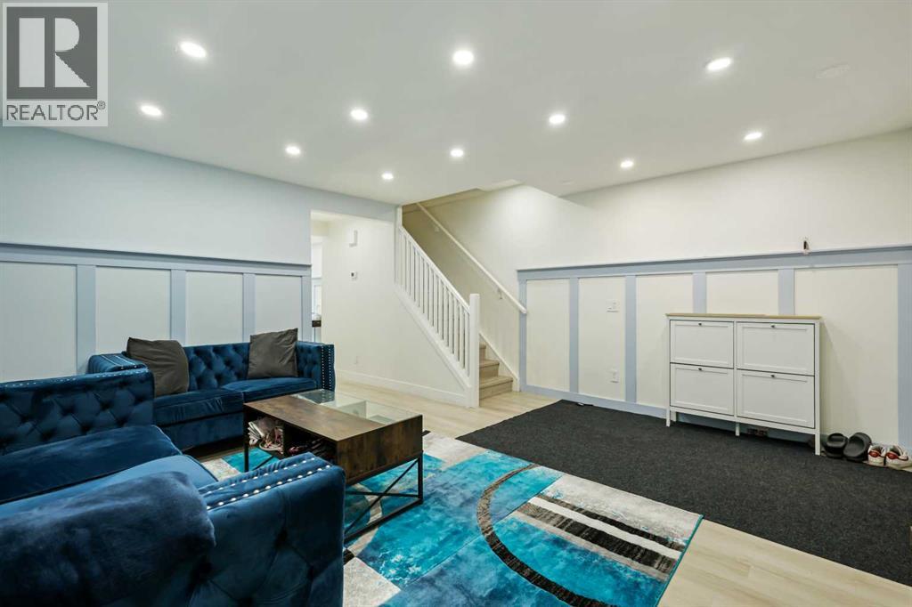 Single Family House for Sale in  Falshire Terrace NE Falconridge Calgary 