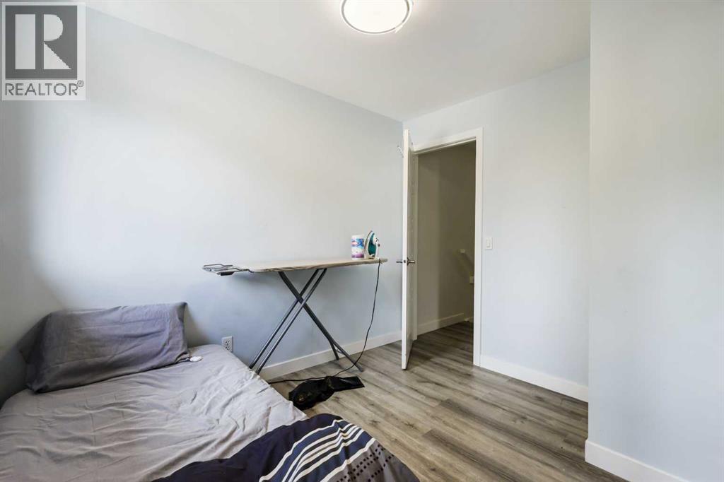 Single Family House for Sale in  Falshire Terrace NE Falconridge Calgary 