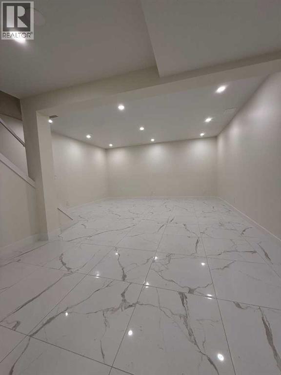 Single Family House for Sale in  Falshire Terrace NE Falconridge Calgary 