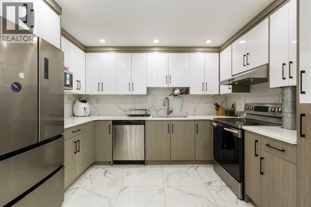 Single Family House for Sale in  Falshire Terrace NE Falconridge Calgary 