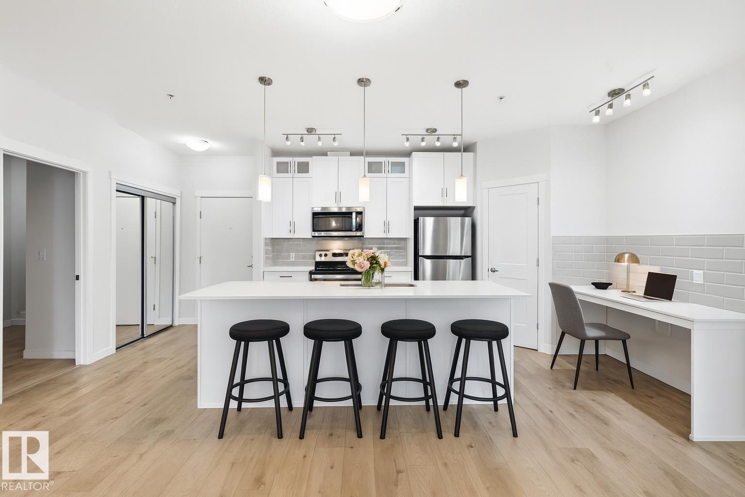 #228 812 WELSH DR SW, Edmonton