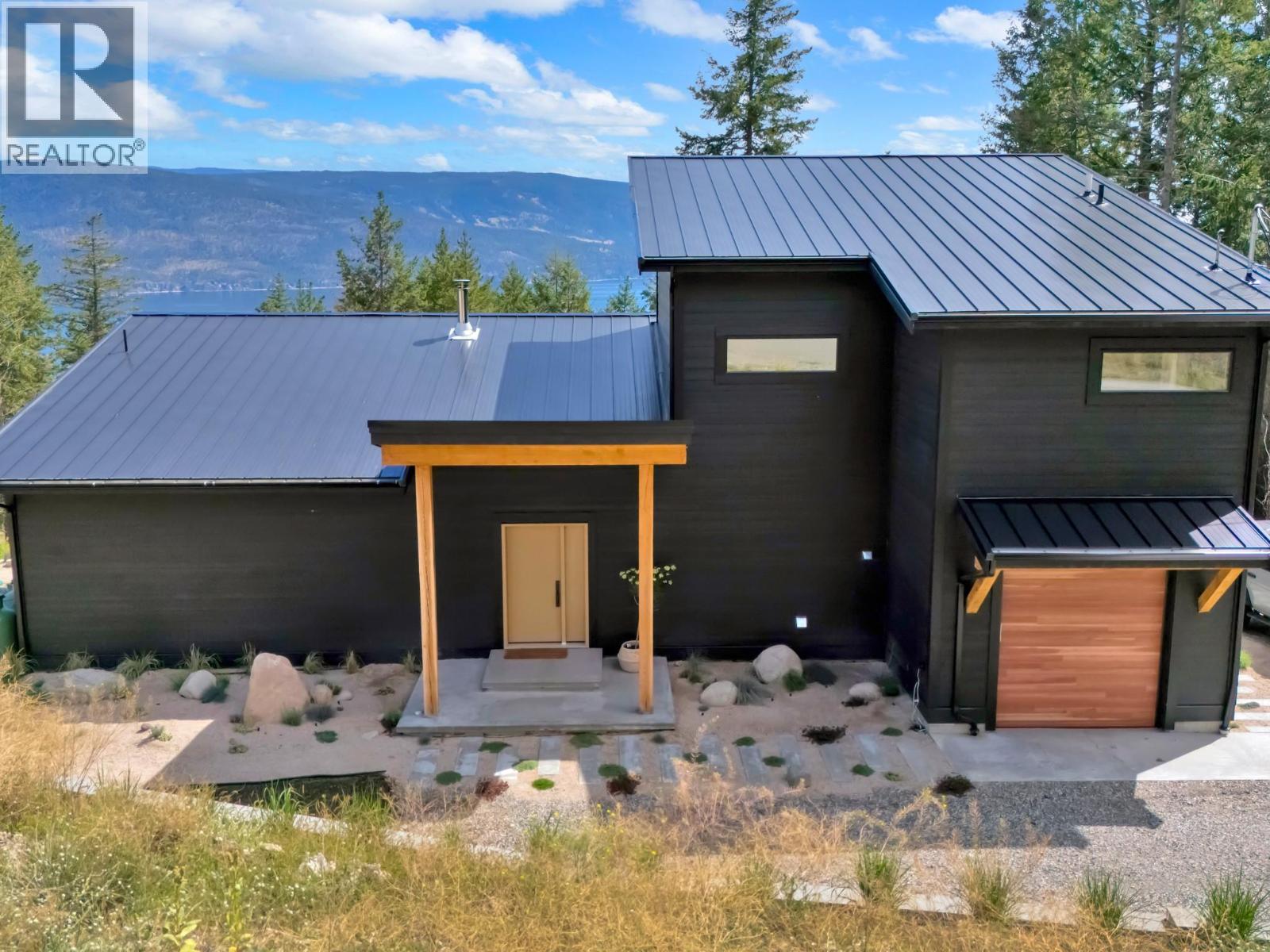 9485 Houghton Road, Fintry