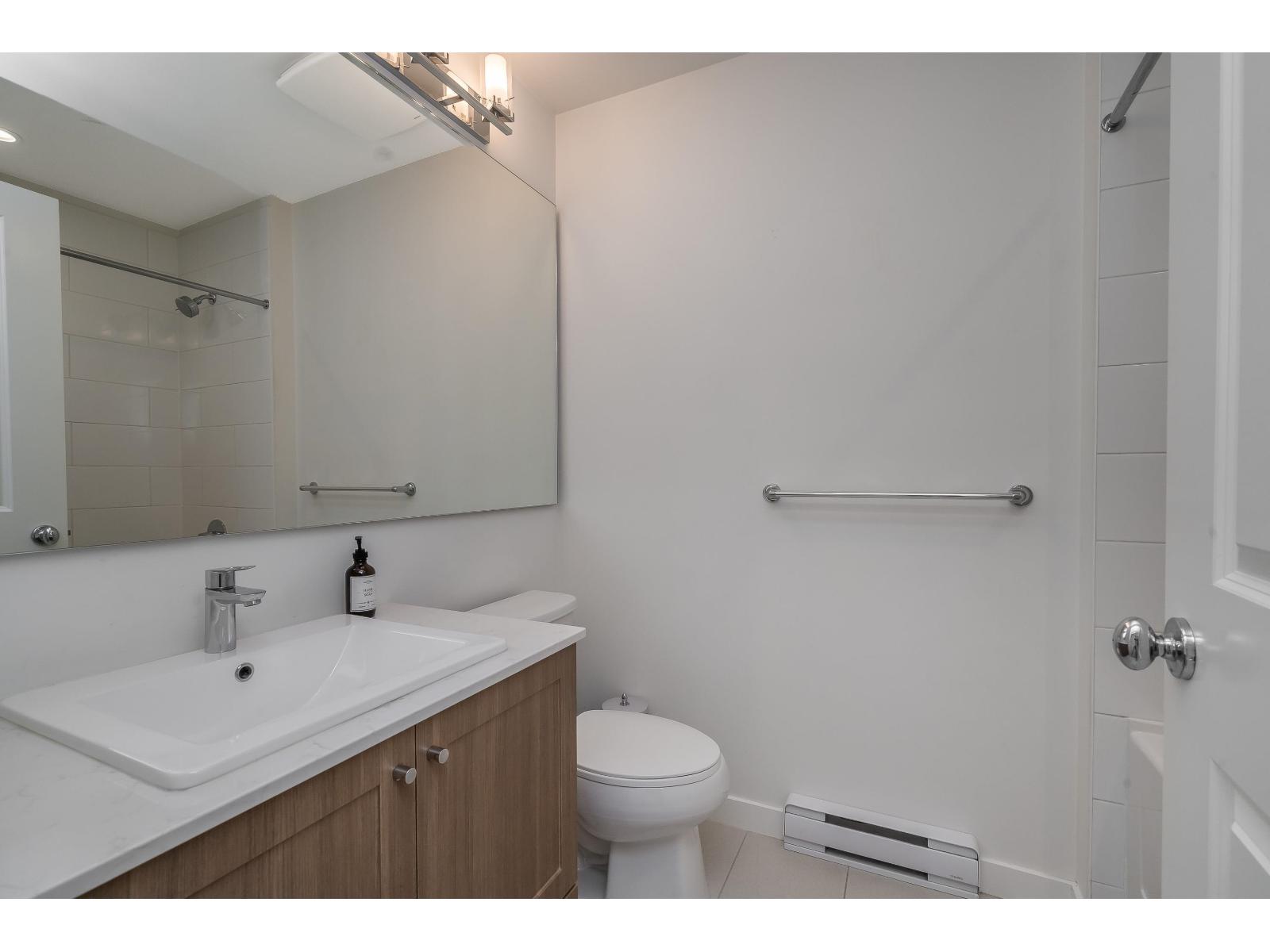 60 8476 207A STREET, Langley