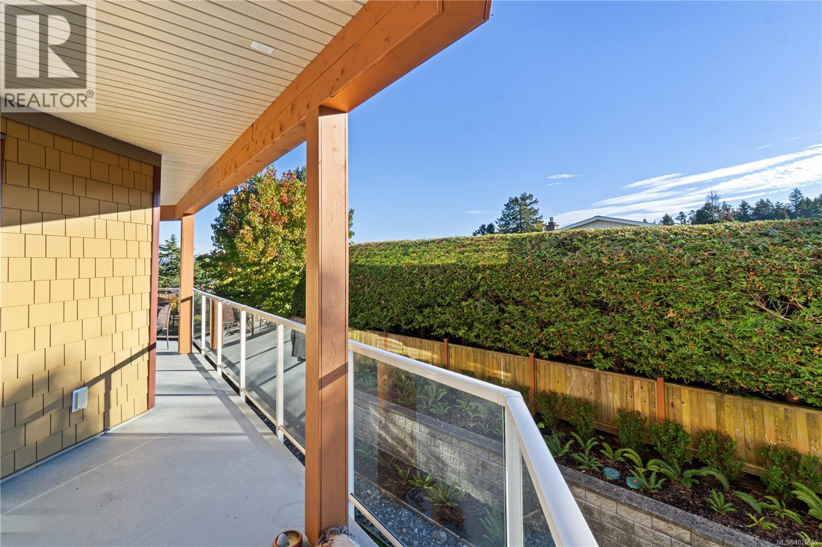 203 439 College Rd, Qualicum Beach