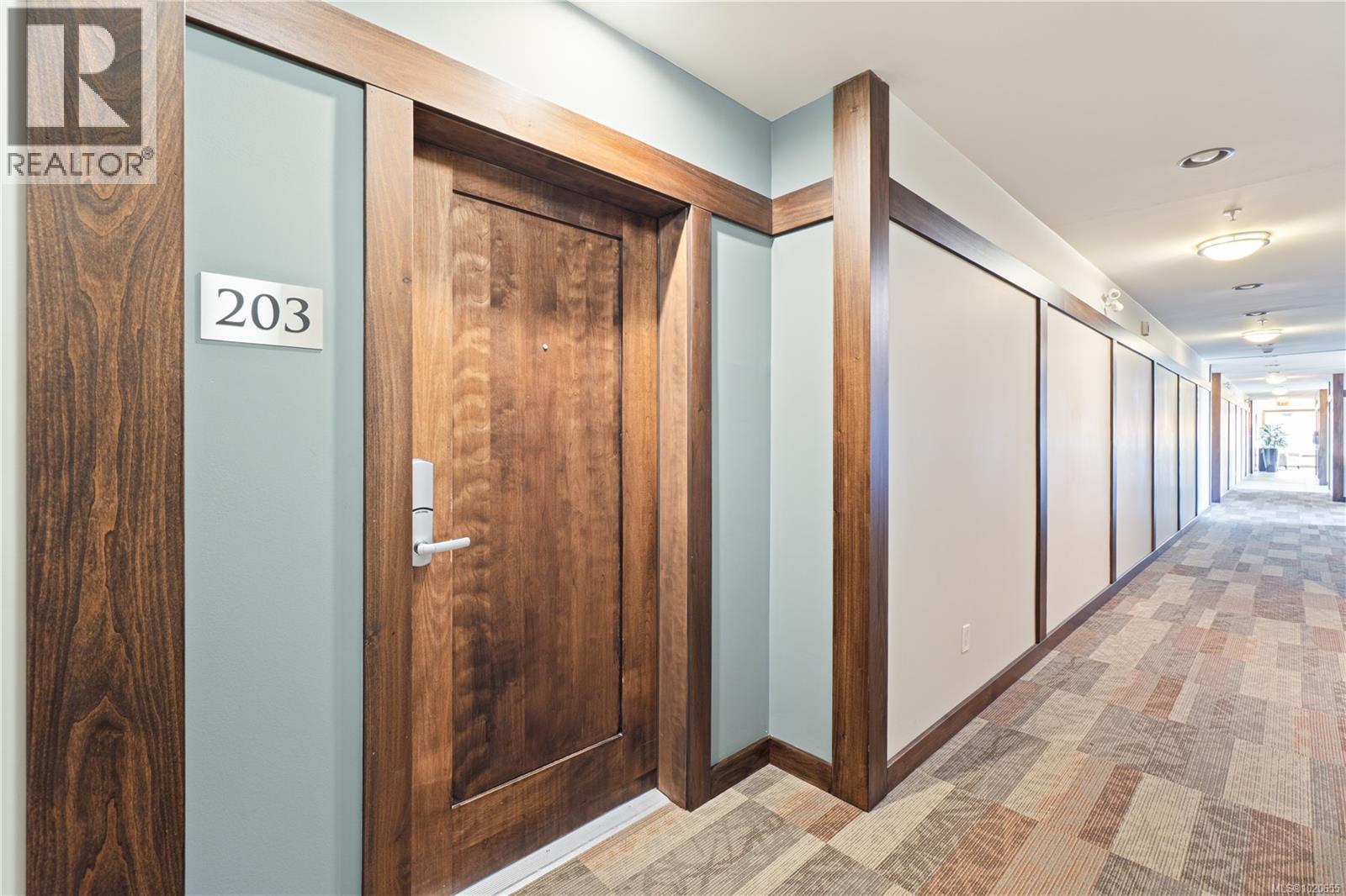 203 439 College Rd, Qualicum Beach