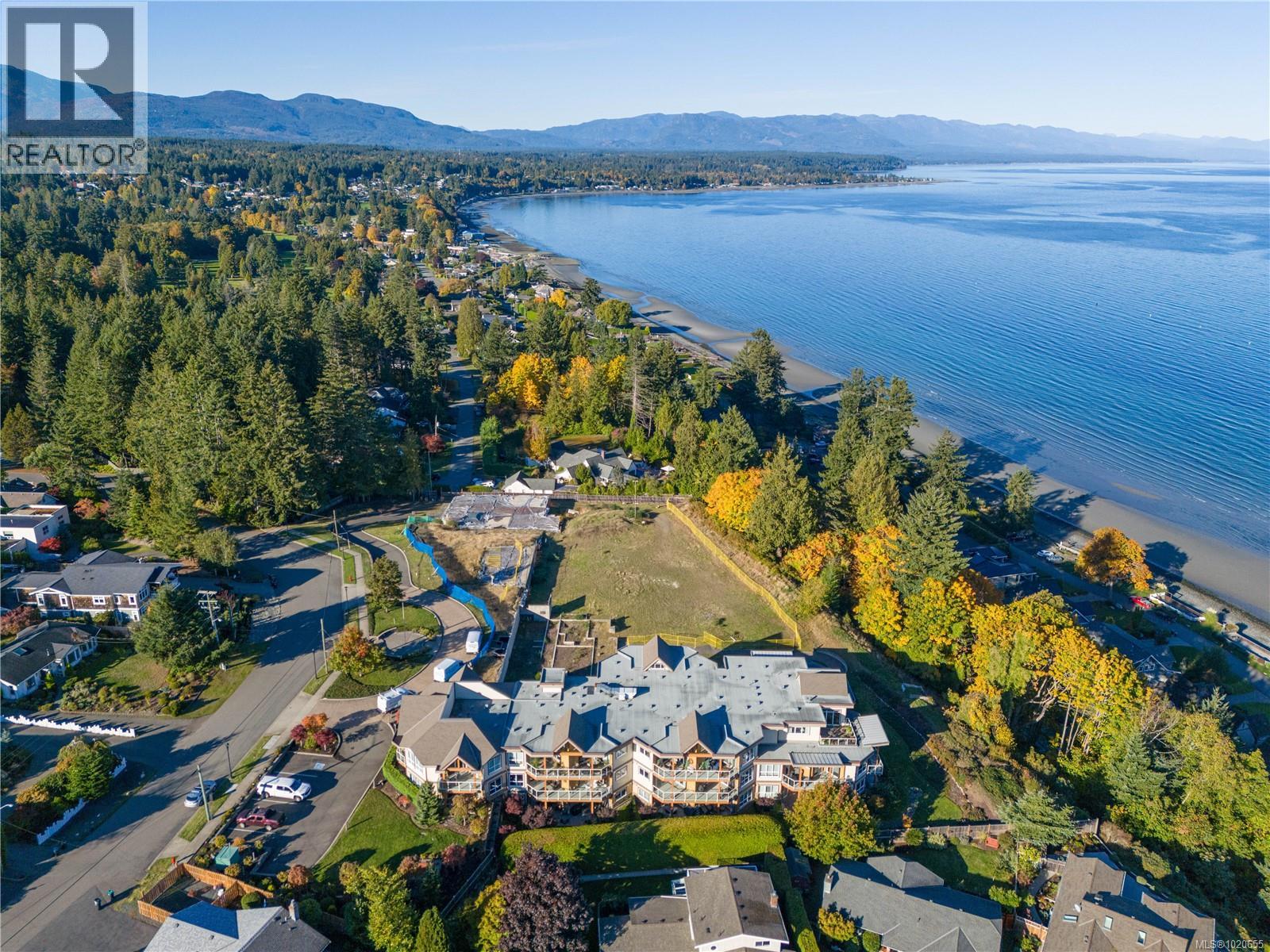 203 439 College Rd, Qualicum Beach