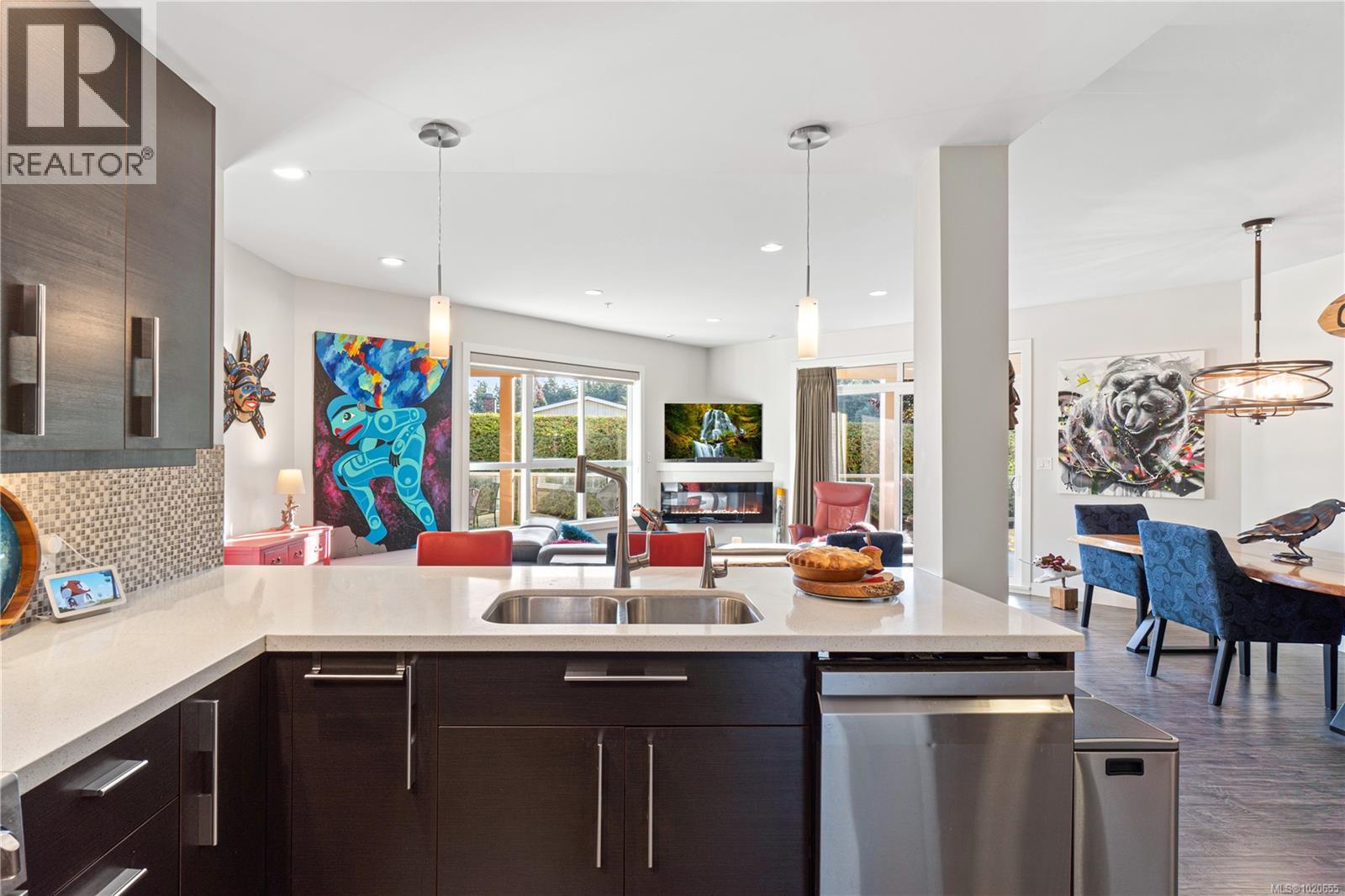 203 439 College Rd, Qualicum Beach