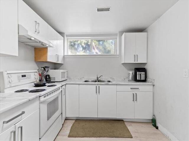 2086 SHERWOOD CRESCENT, Abbotsford