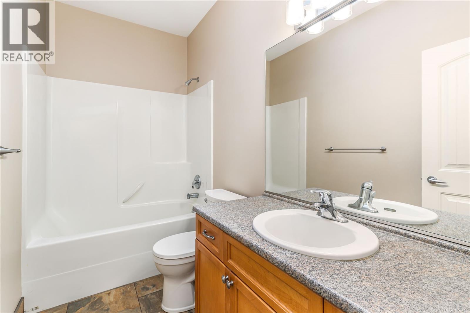 345 Dorset Rd, Qualicum Beach