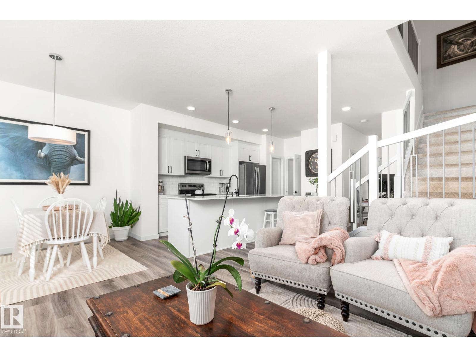 22607 80 AV NW, Edmonton