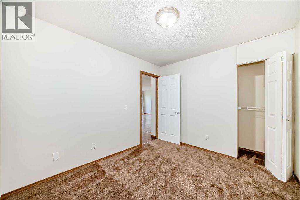 Single Family House for Sale in   Somervale View SW Somerset Calgary 