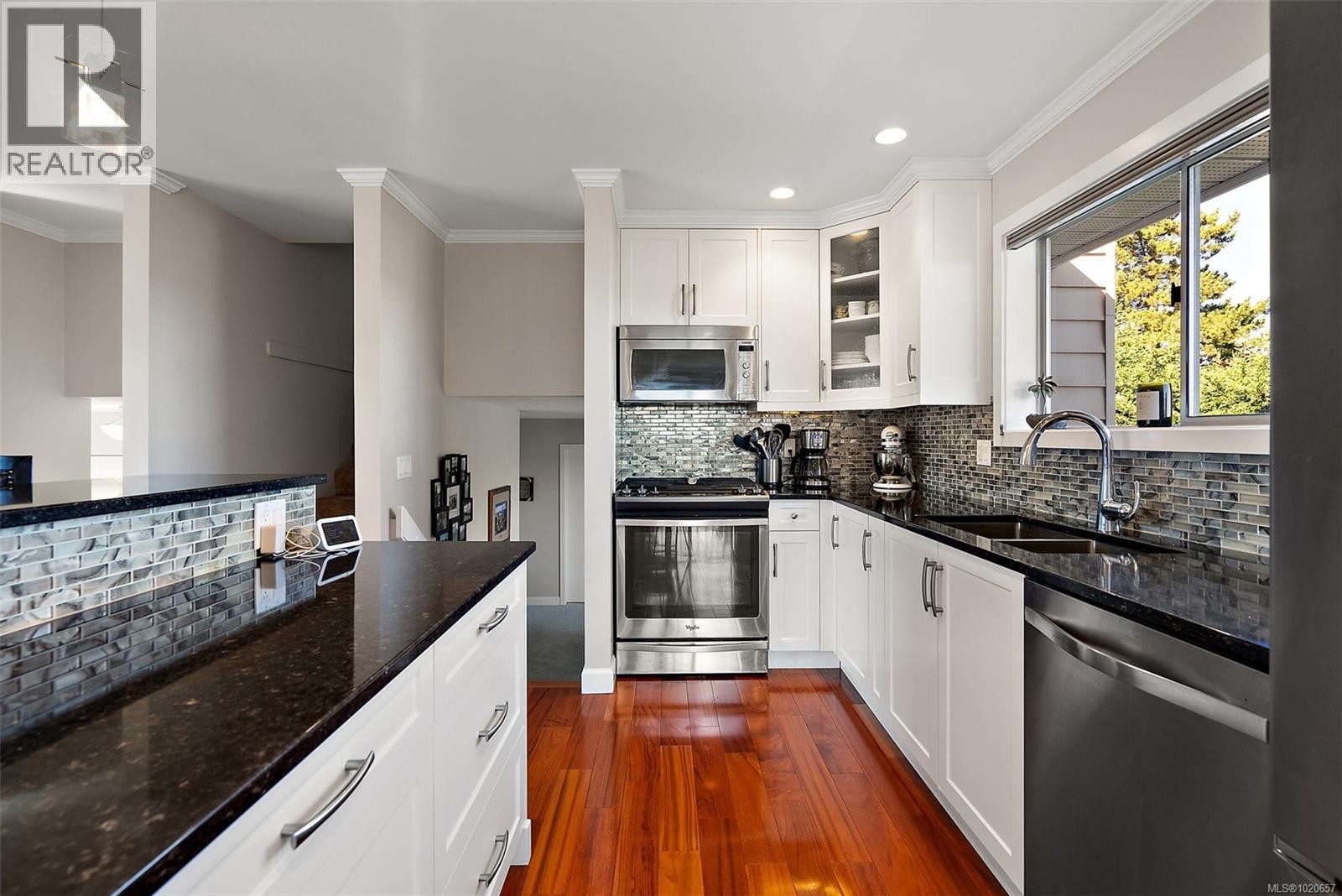 2518 Monte Vista Pl, Central Saanich