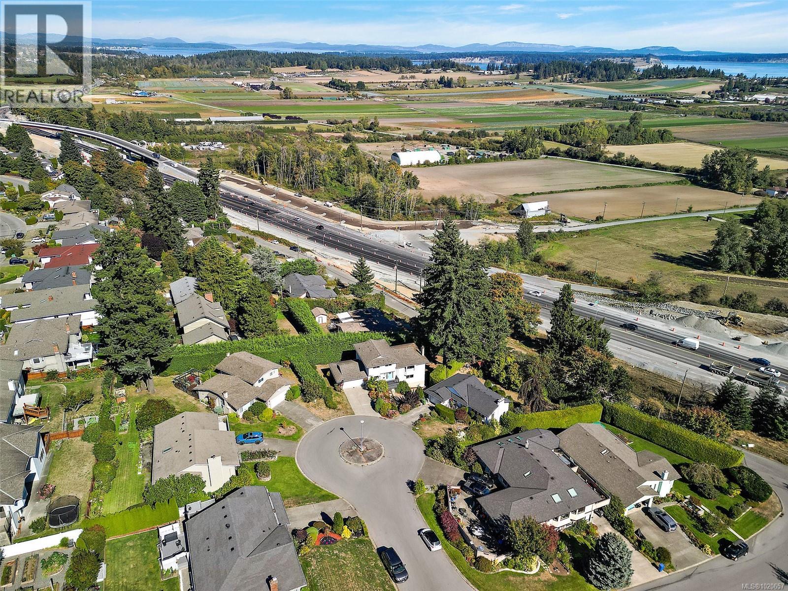 2518 Monte Vista Pl, Central Saanich