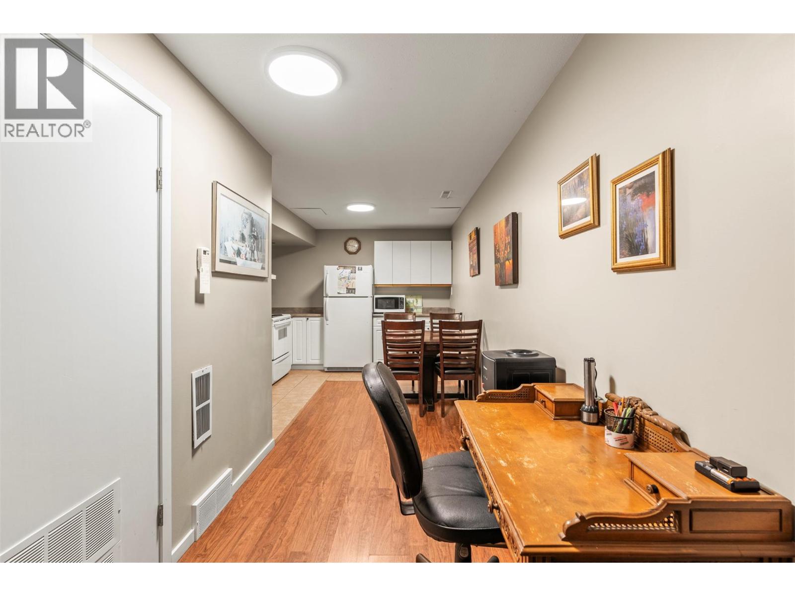  110 West Enderby Road, Enderby