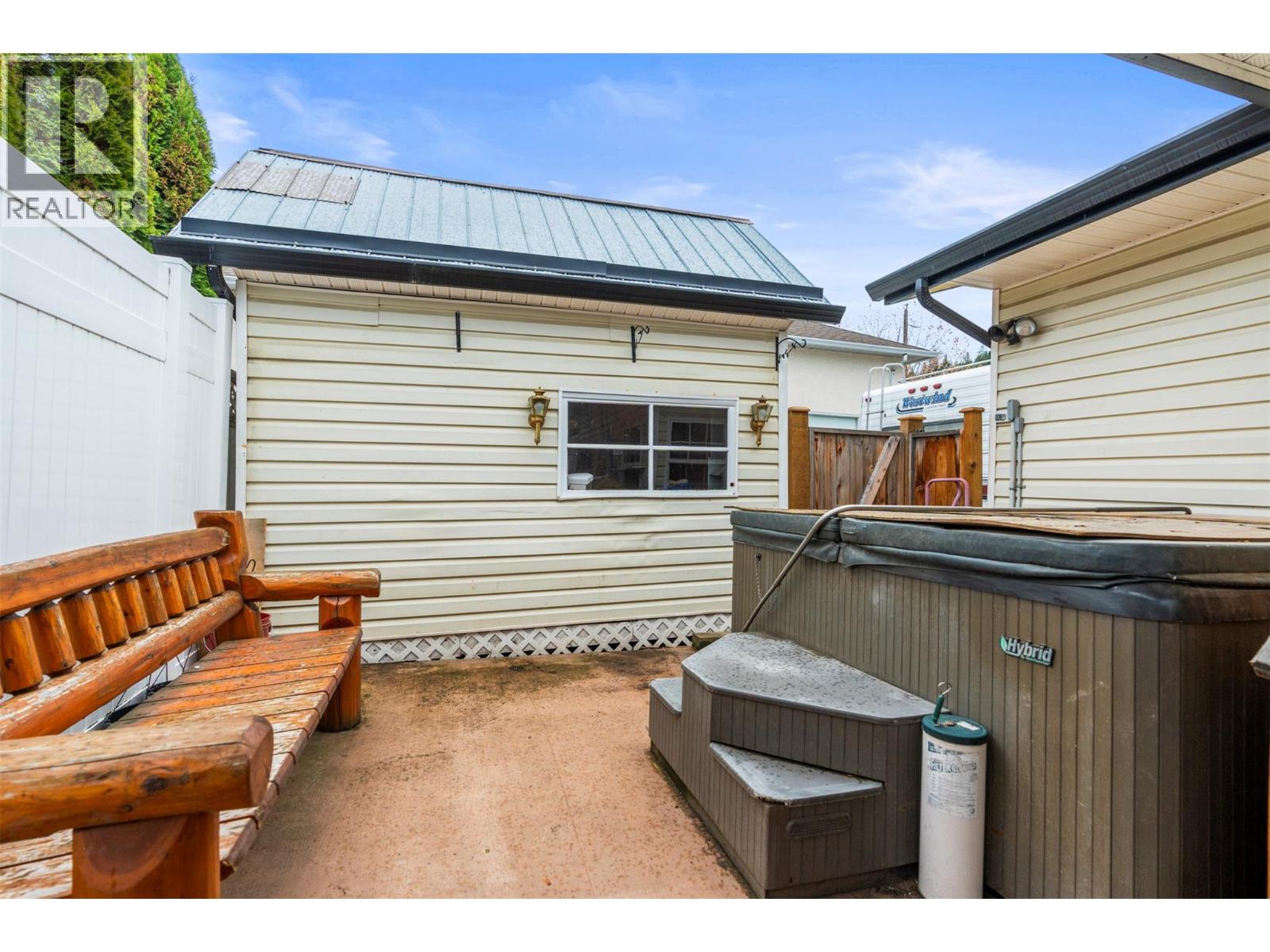  110 West Enderby Road, Enderby