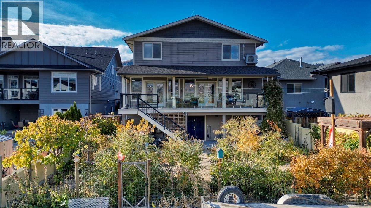 6933 Mountainview Drive, Oliver