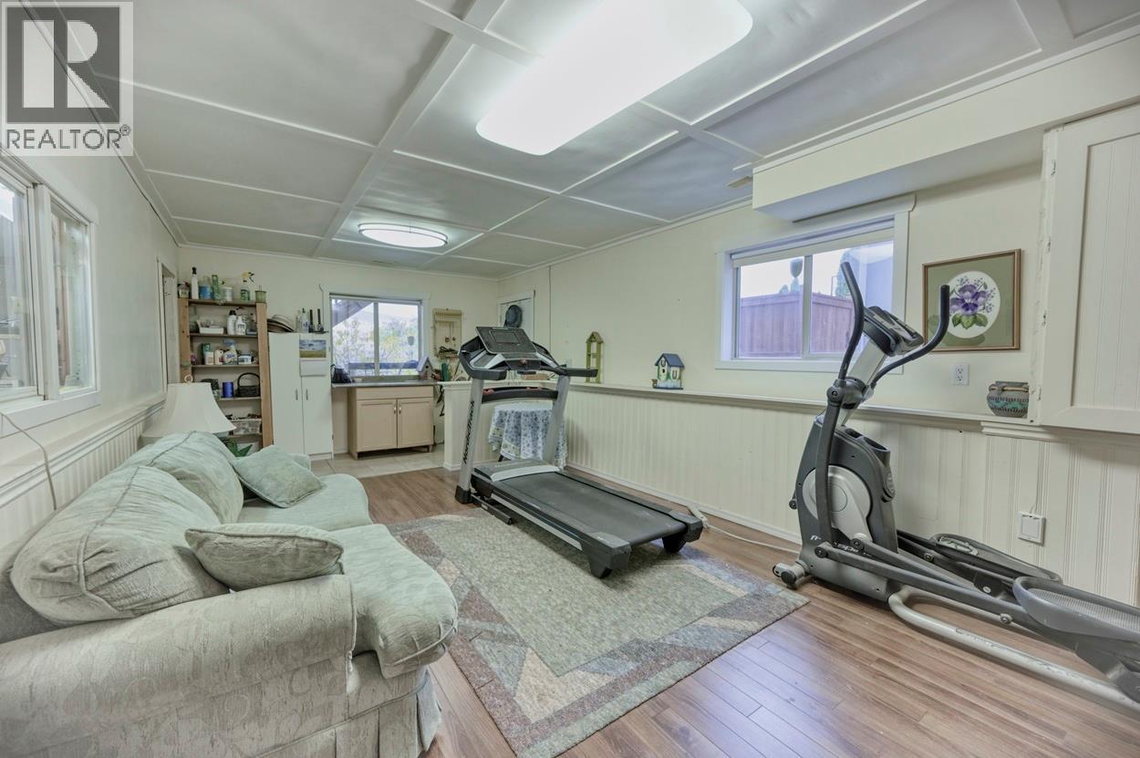 6933 Mountainview Drive, Oliver