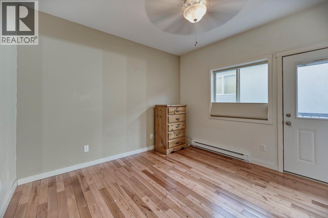 6933 Mountainview Drive, Oliver