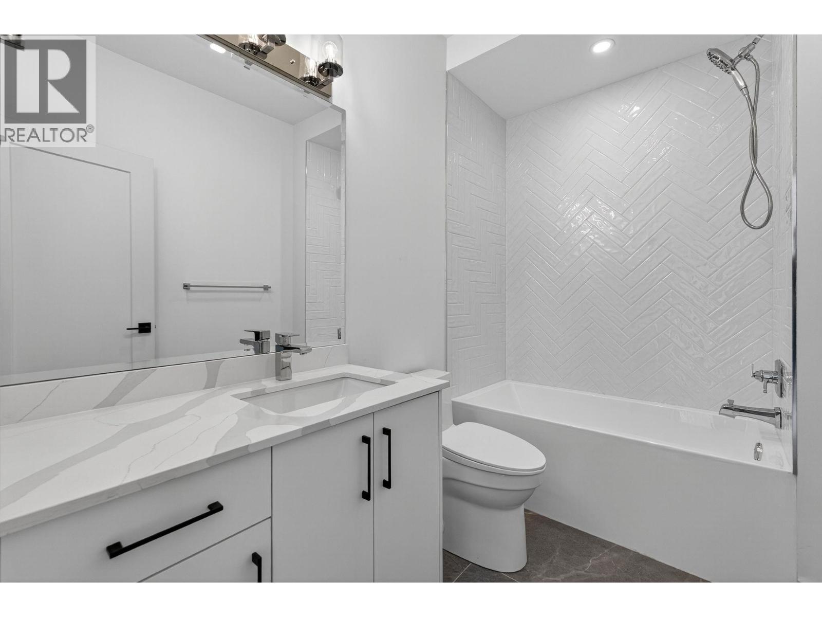  8932 Tavistock Road, Vernon