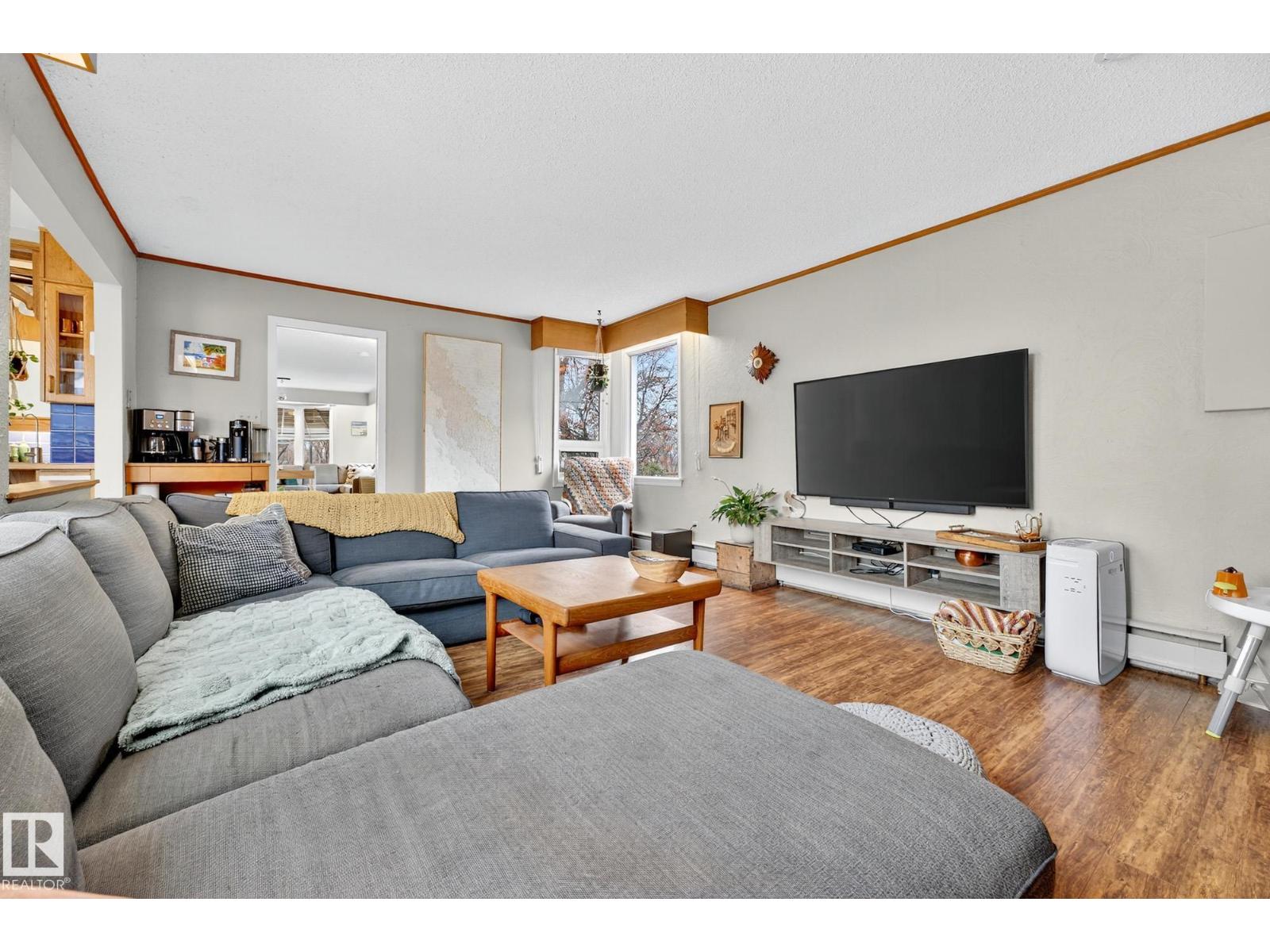 9259 STRATHEARN DR NW, Edmonton