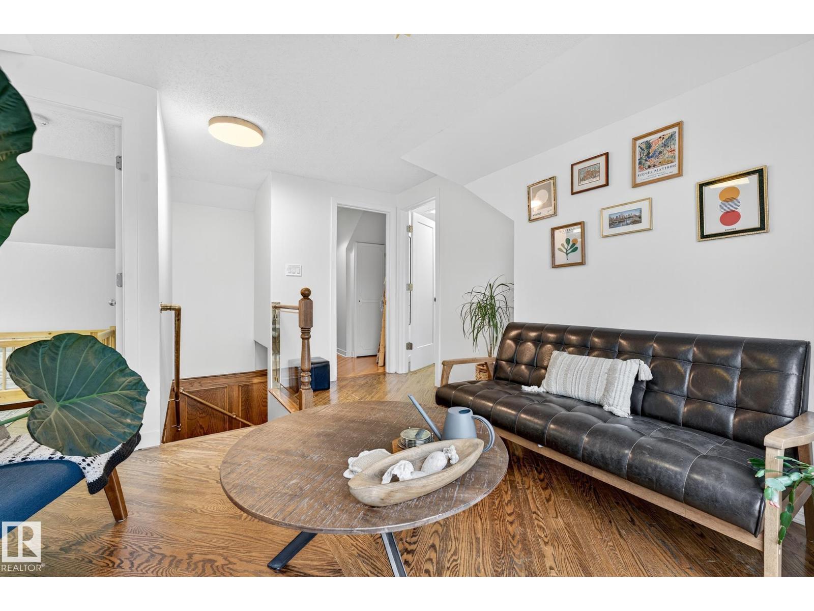 9259 STRATHEARN DR NW, Edmonton