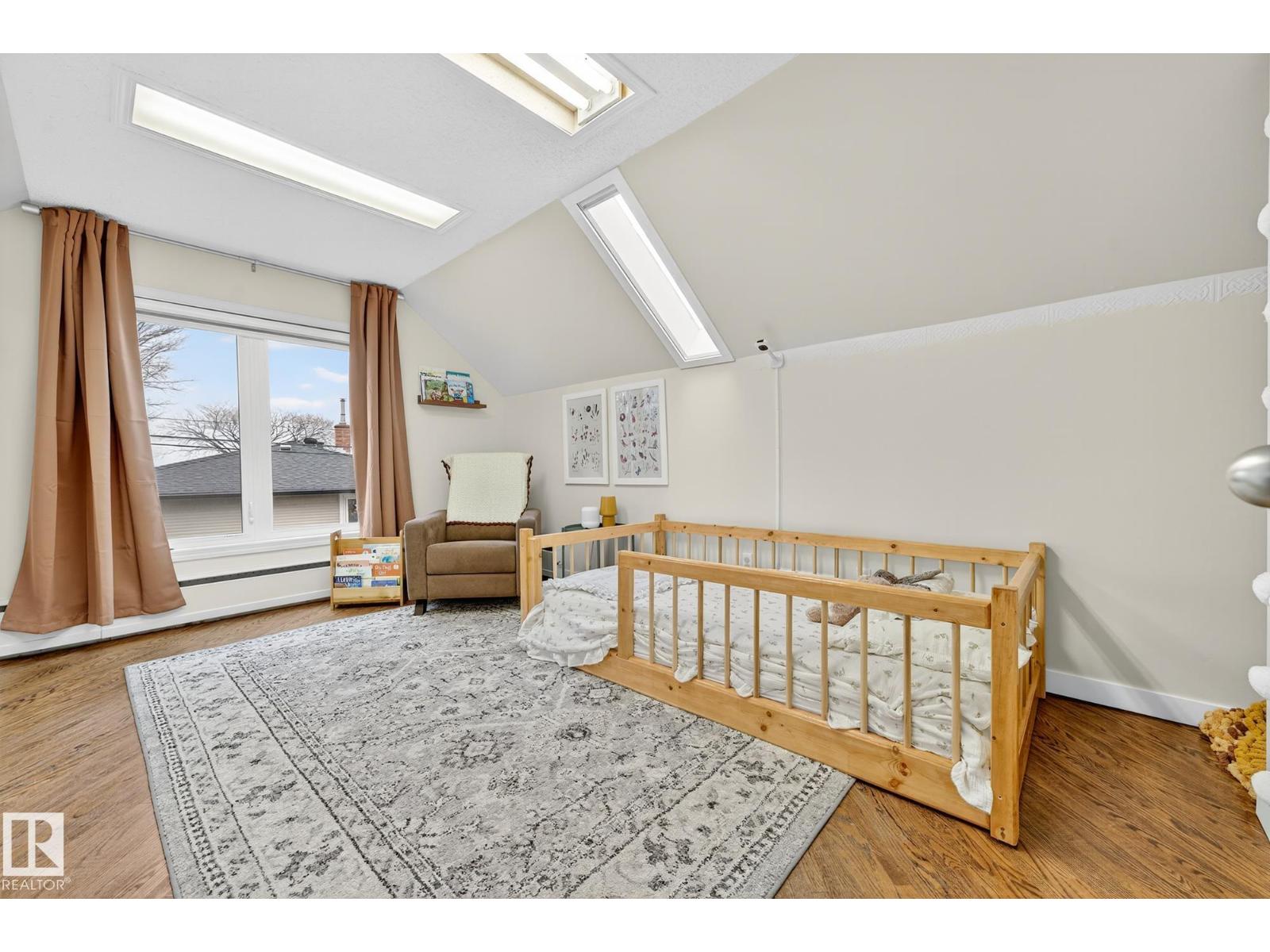 9259 STRATHEARN DR NW, Edmonton