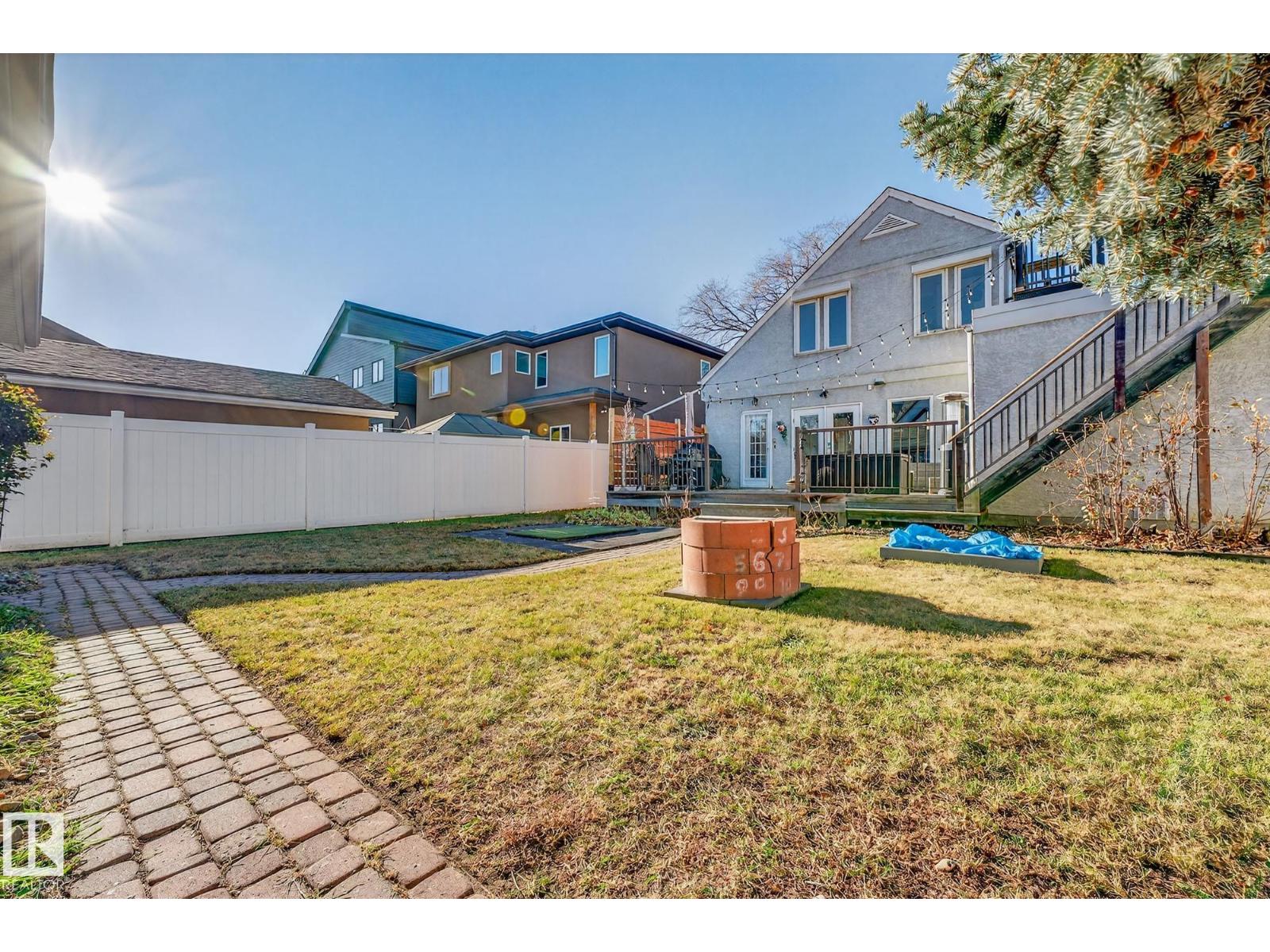 9259 STRATHEARN DR NW, Edmonton