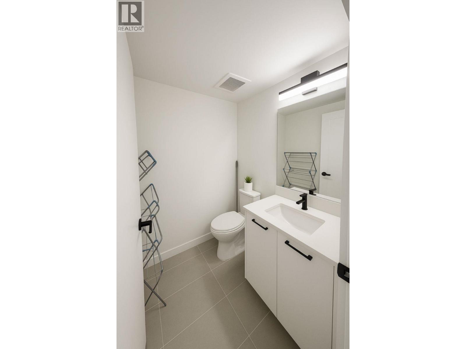 1344 HALYARD PLACE, Squamish