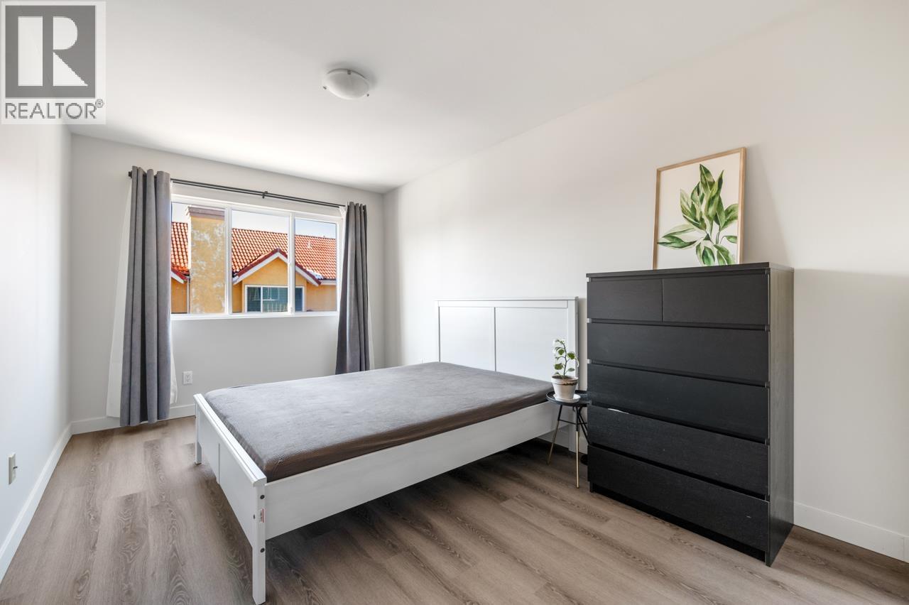 2 8271 FRANCIS ROAD, Richmond