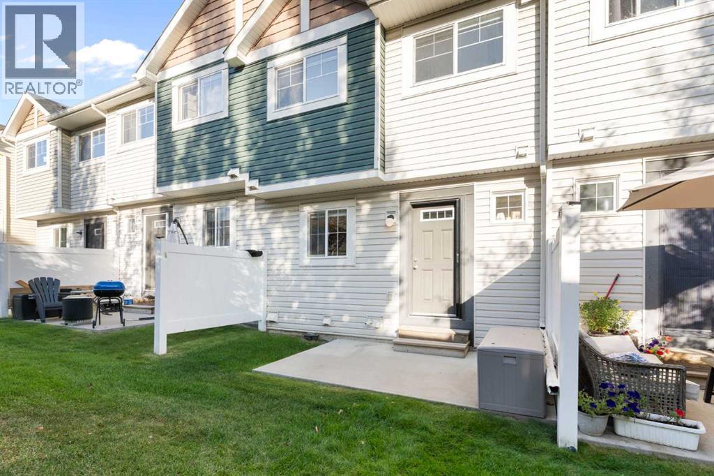 Single Family House for Sale in  Pantego Lane NW Panorama Hills Calgary 