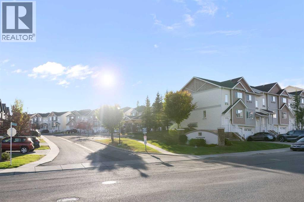 Single Family House for Sale in  Pantego Lane NW Panorama Hills Calgary 