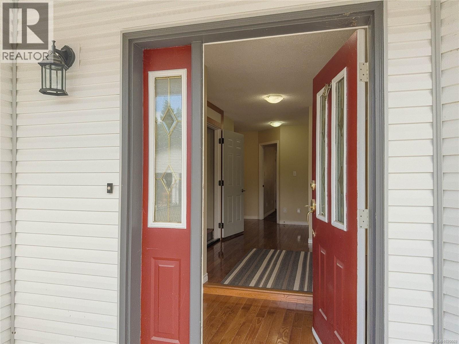 2075 Parkway Pl - Photo 2 of 62, Errington, British Columbia