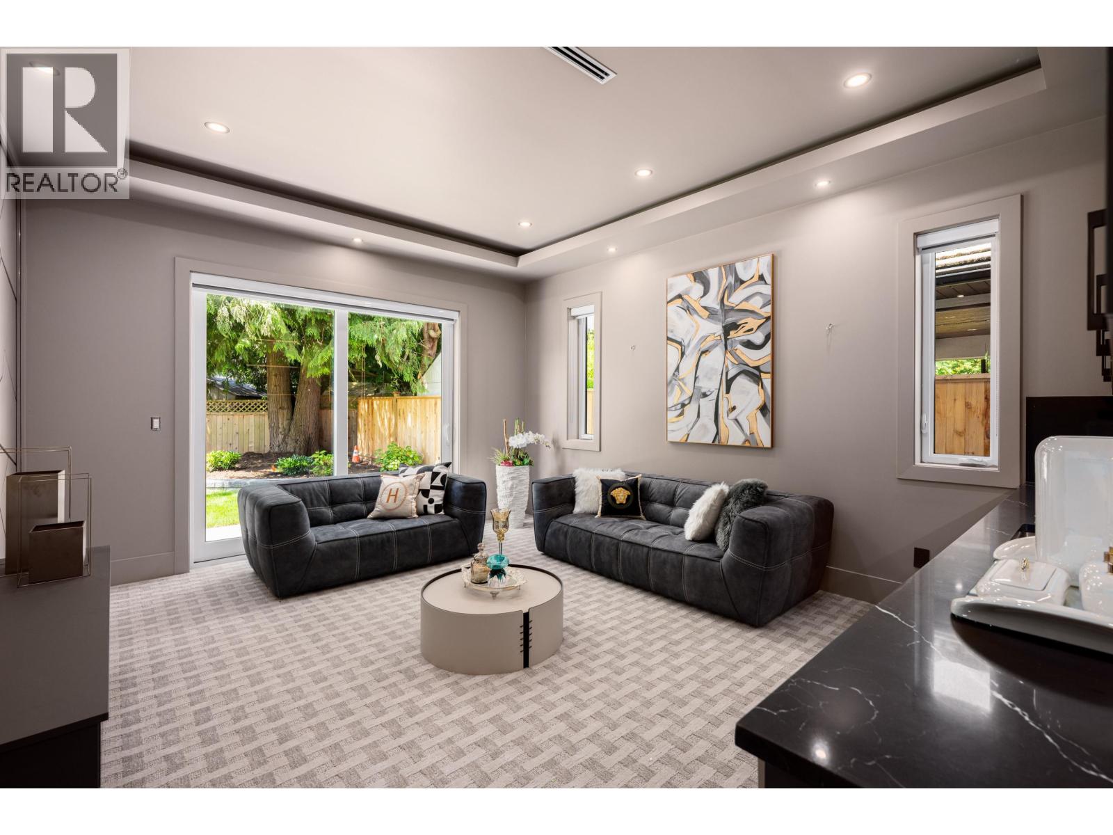 10780 REYNOLDS Drive, Richmond