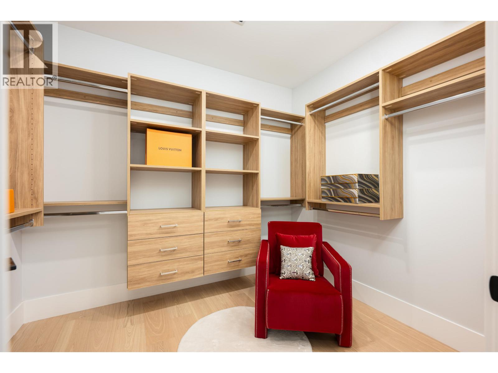 10780 REYNOLDS Drive, Richmond