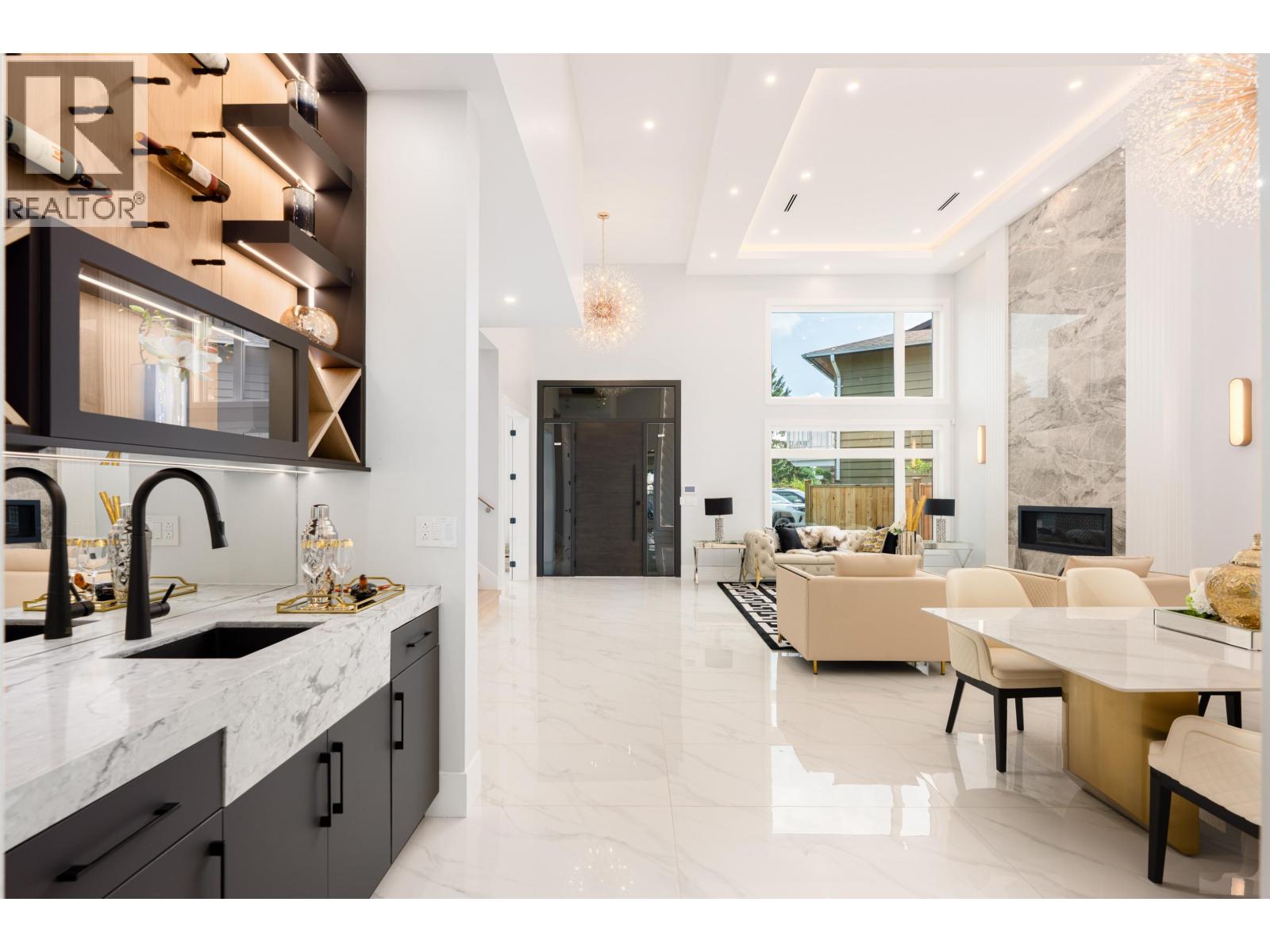 10780 REYNOLDS Drive, Richmond