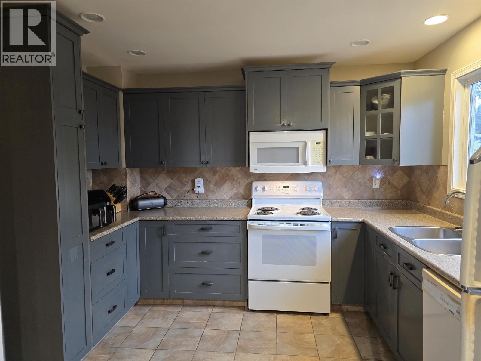 2790 FAIRVIEW CRESCENT, Prince George