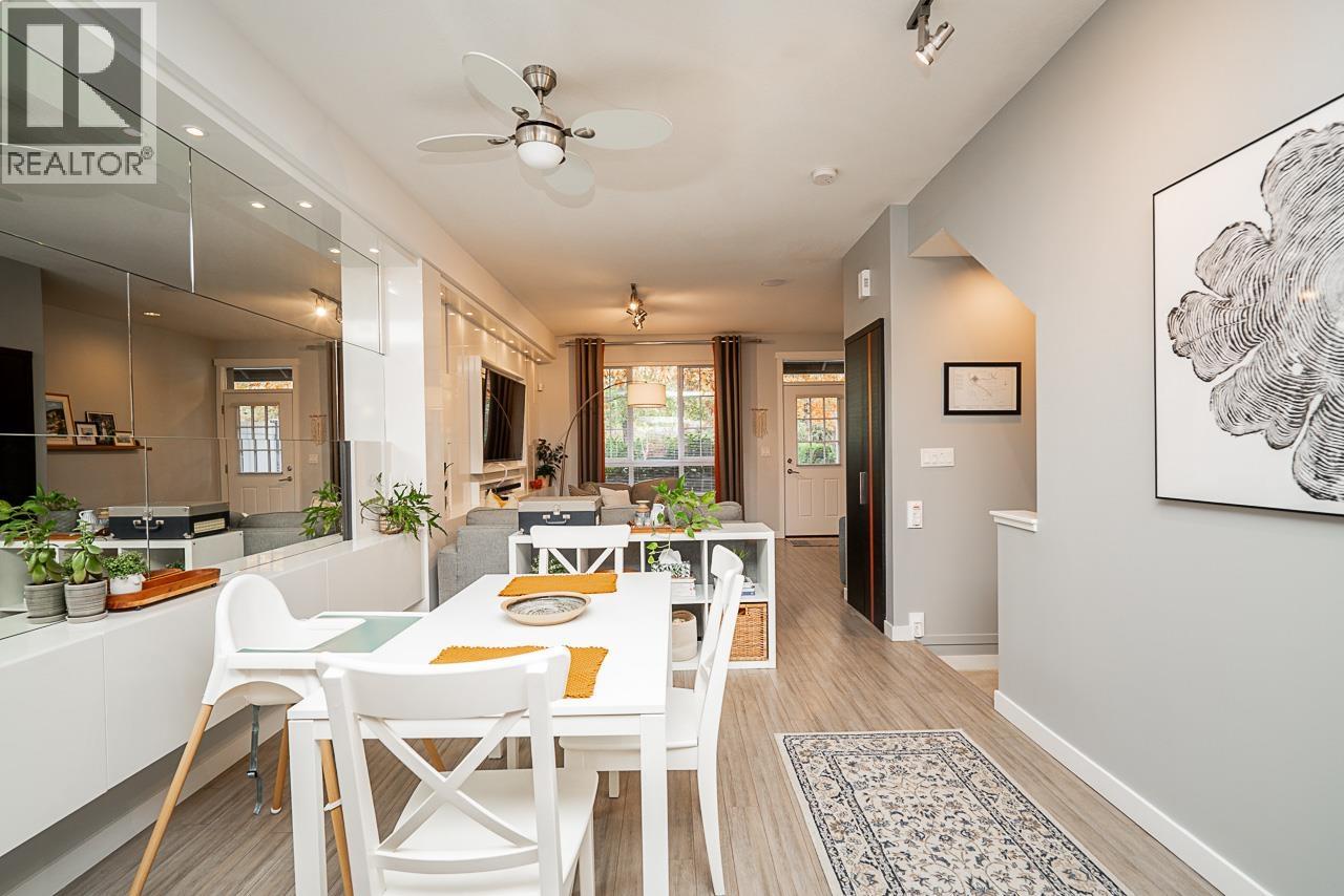 3 1338 HAMES CRESCENT, Coquitlam