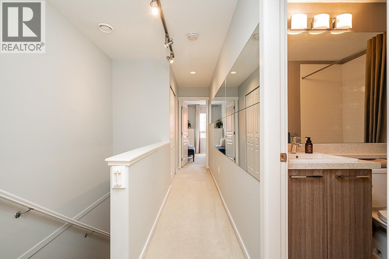 3 1338 HAMES CRESCENT, Coquitlam