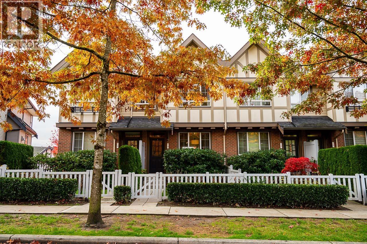 3 1338 HAMES CRESCENT, Coquitlam