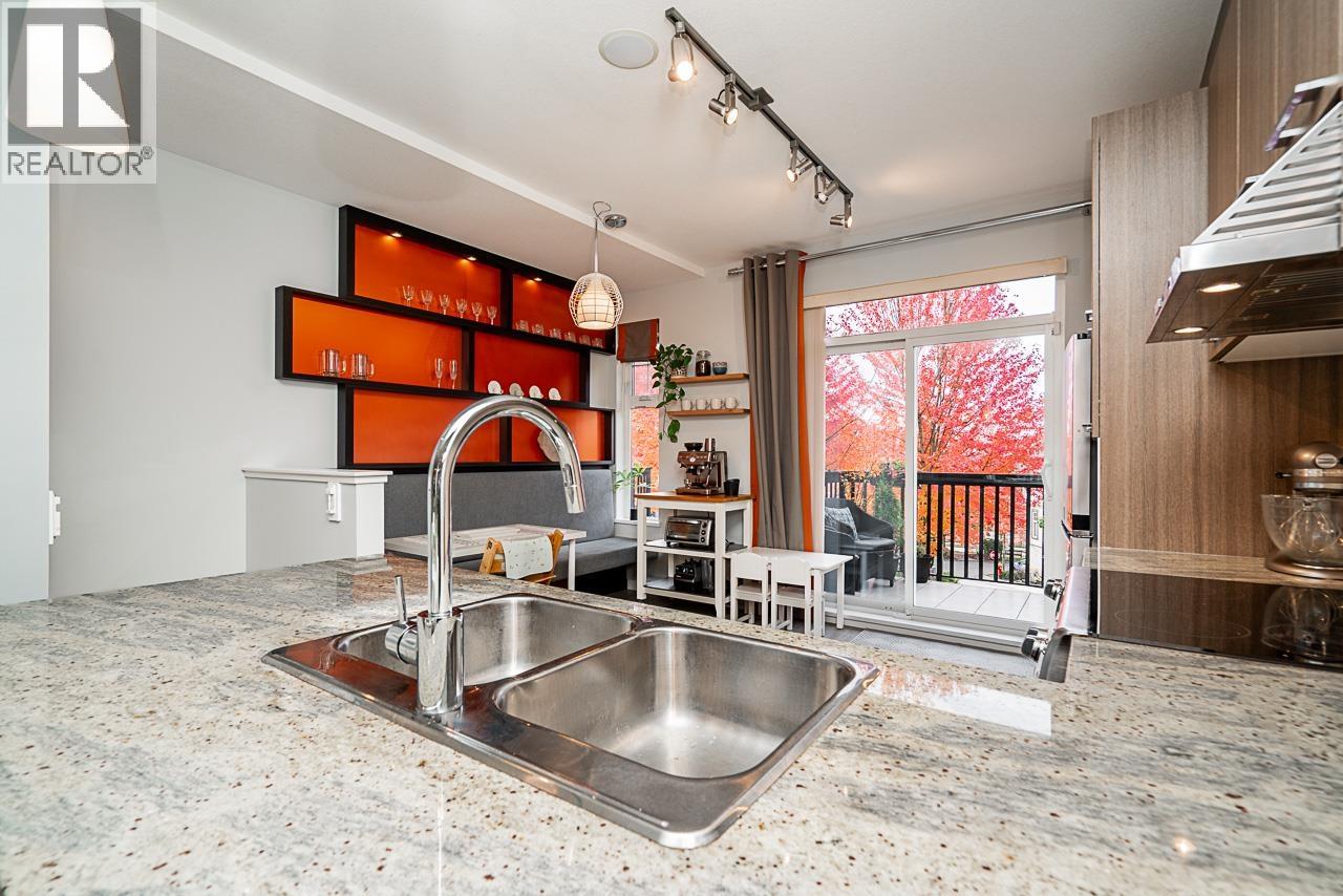 3 1338 HAMES CRESCENT, Coquitlam