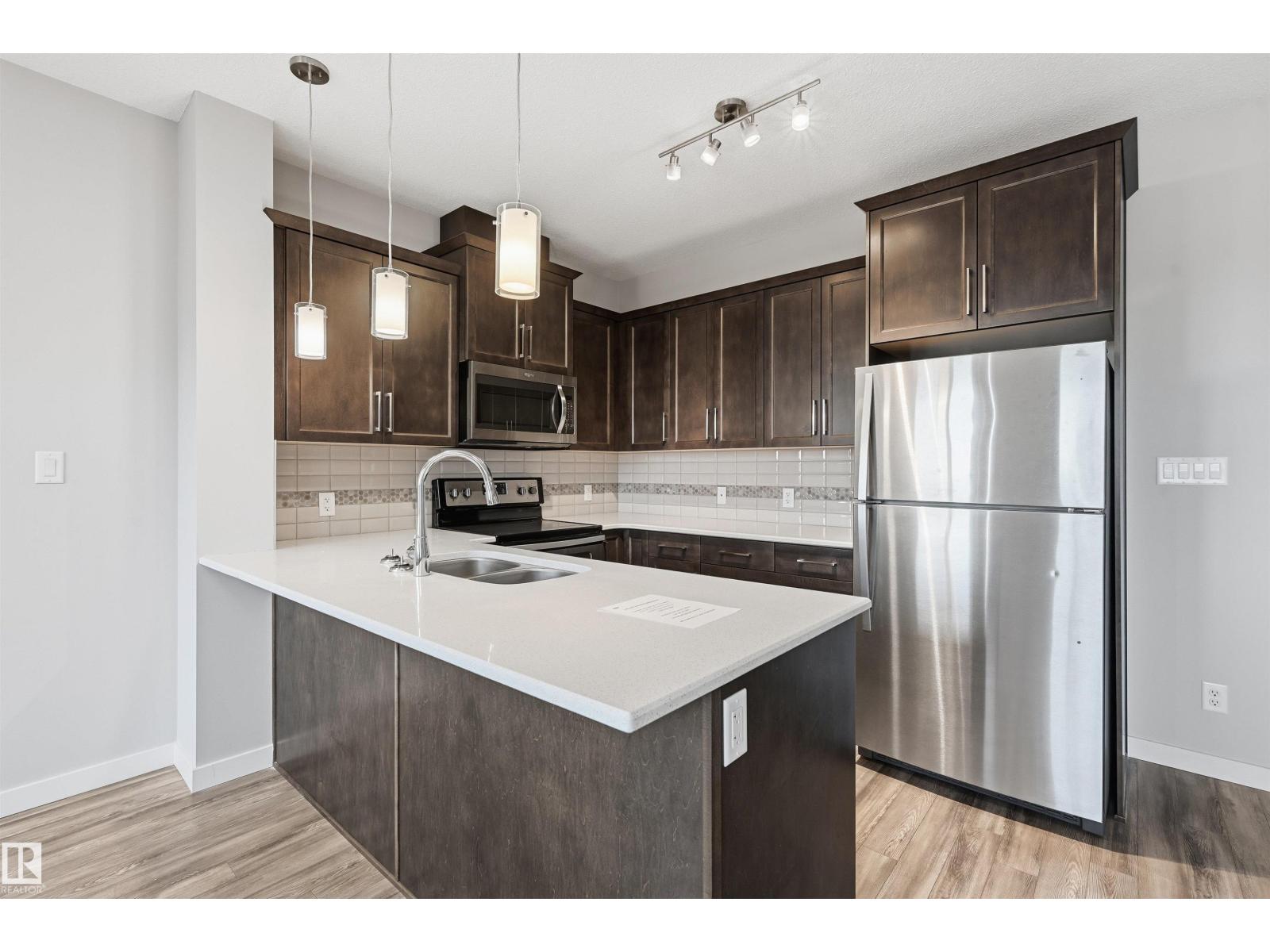 #414 812 WELSH DR SW, Edmonton