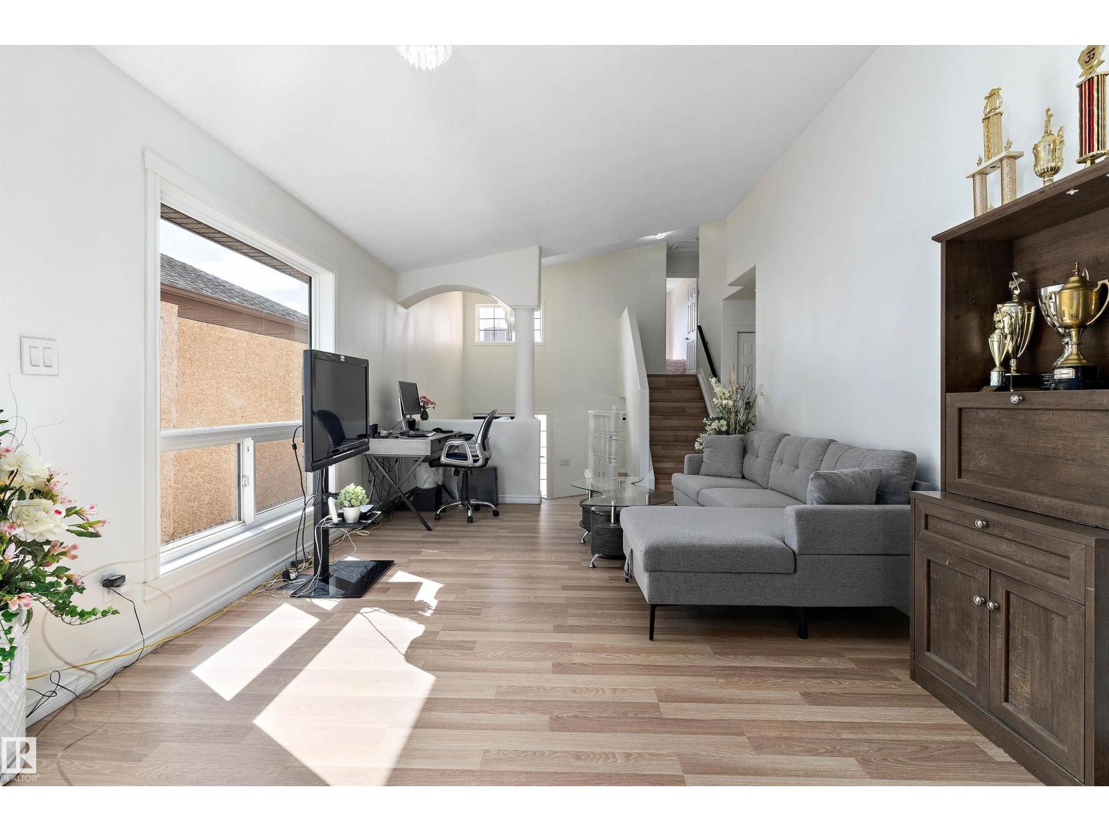 12711 128 ST NW, Edmonton